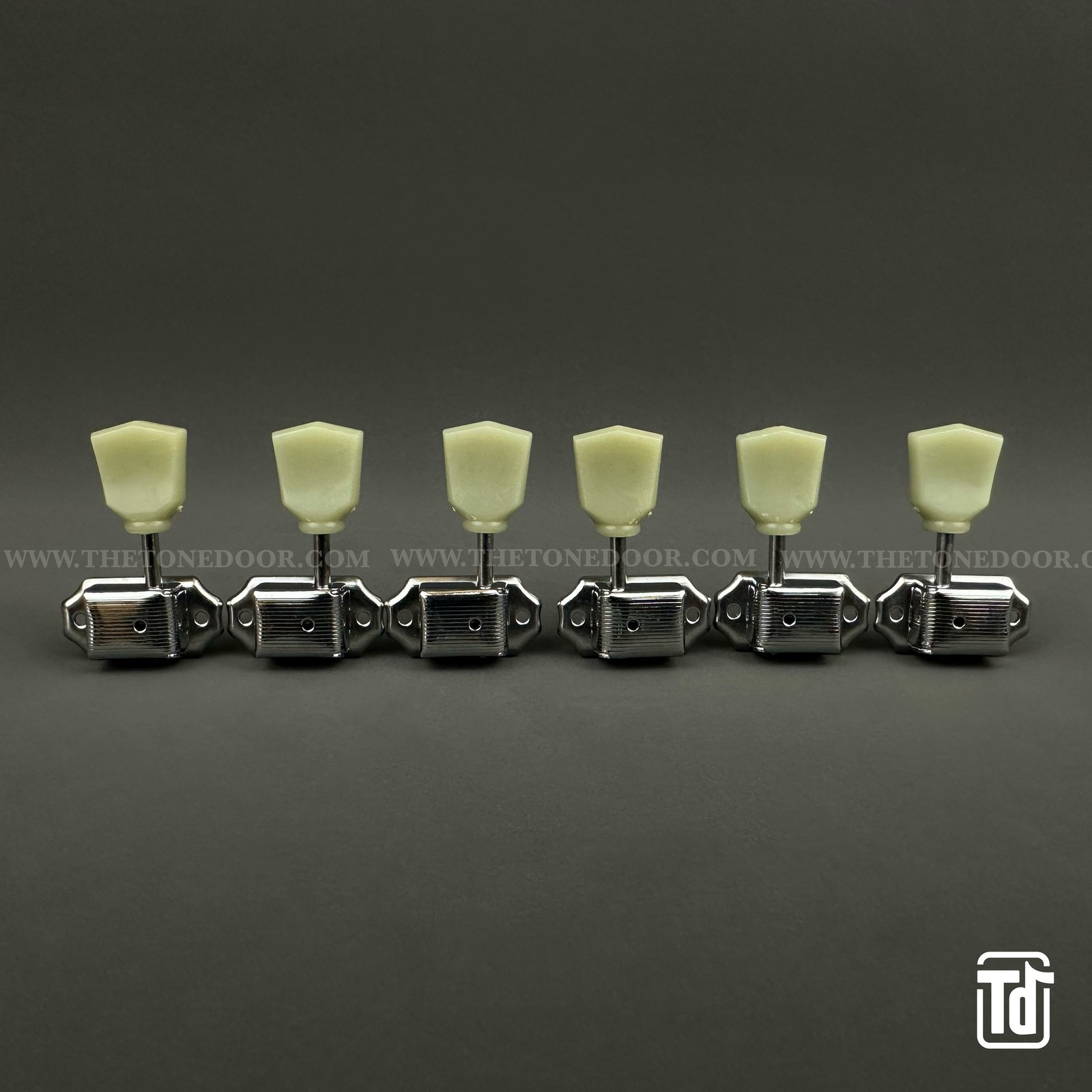TD® Spare Parts – Deluxe Vintage 3L+3R Tuning Pegs With Semi Translucent Mint Green Keystone Buttons